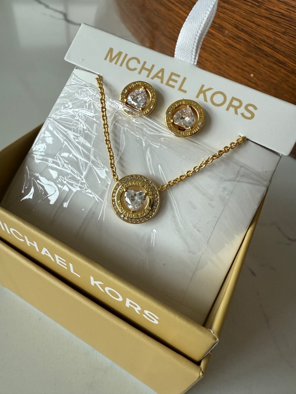 New Michael Kors Set of Gold tone Heart Shape Crystal Necklace & Earrings - Picture 11 of 15